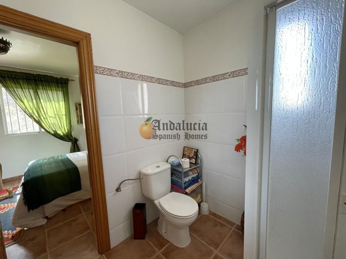 Image No.37-4 Bed Property for sale