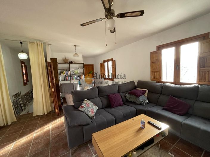 Image No.28-3 Bed Property for sale