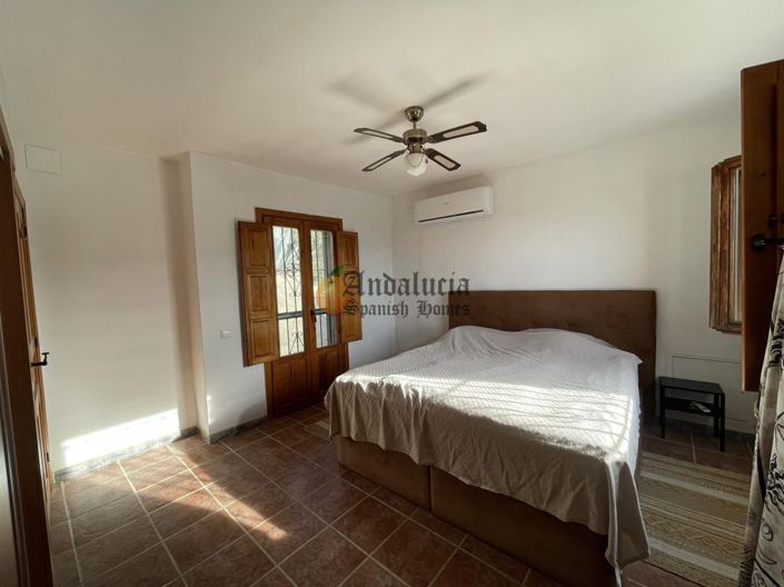 Image No.33-3 Bed Property for sale