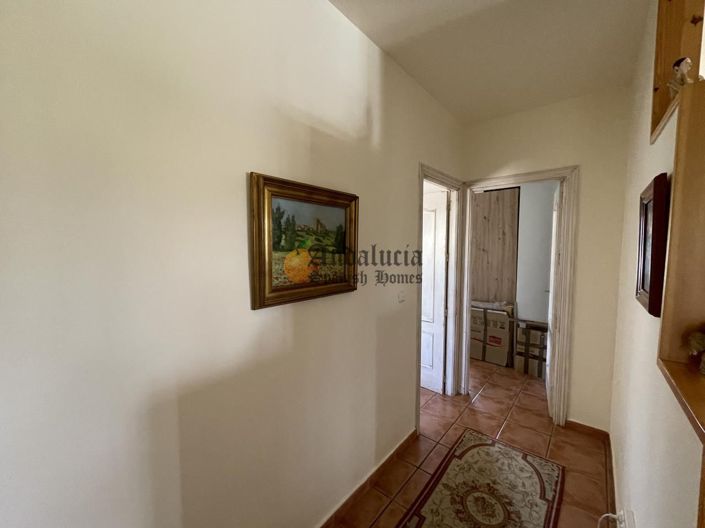 Image No.21-2 Bed Property for sale