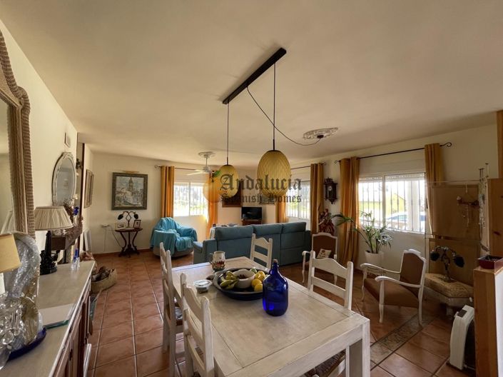 Image No.8-2 Bed Property for sale