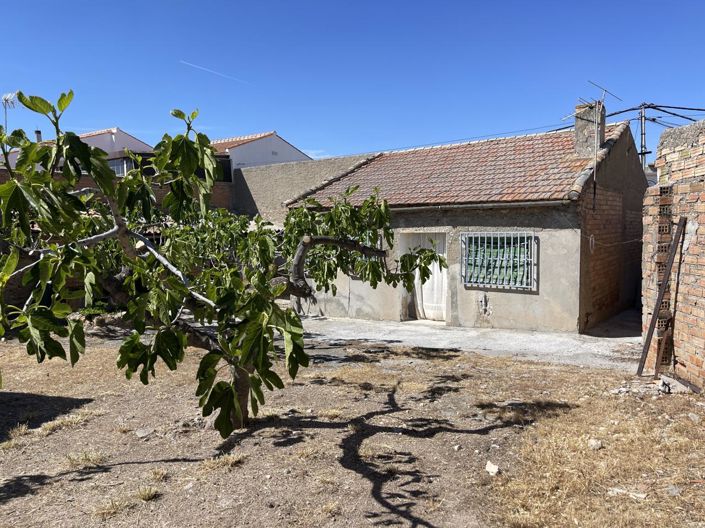 Image No.2-2 Bed Property for sale