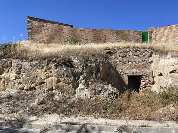 Image No.23-2 Bed Property for sale