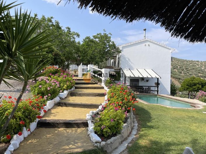 Image No.13-4 Bed Property for sale