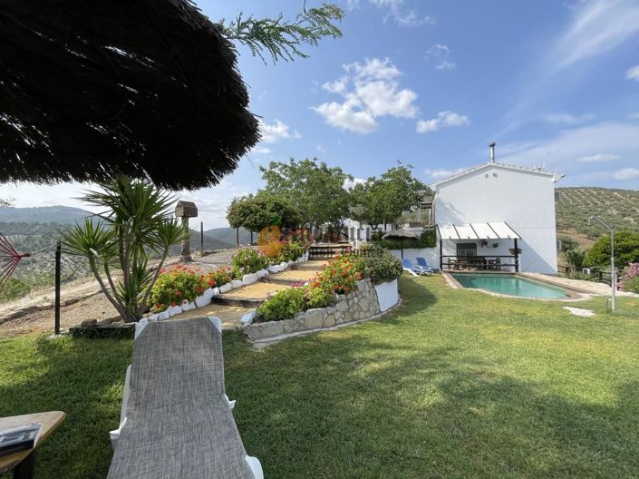 Image No.14-4 Bed Property for sale