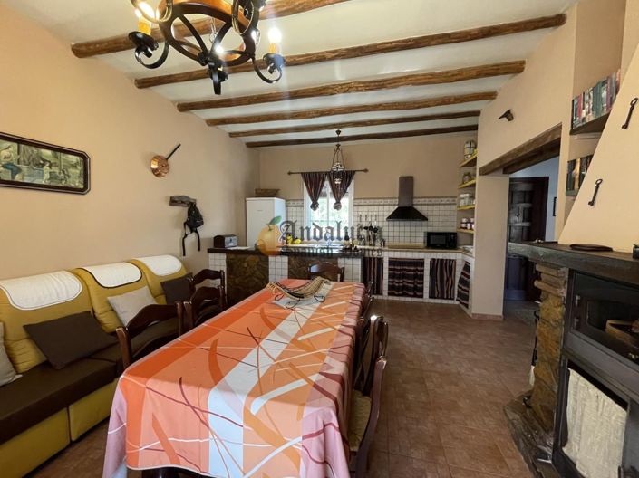 Image No.24-4 Bed Property for sale