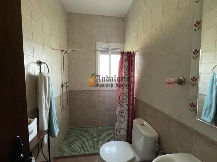 Image No.29-4 Bed Property for sale