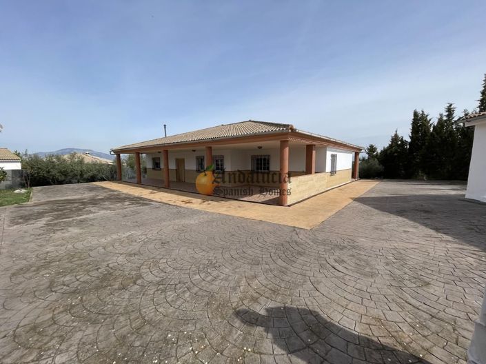 Image No.38-3 Bed Property for sale