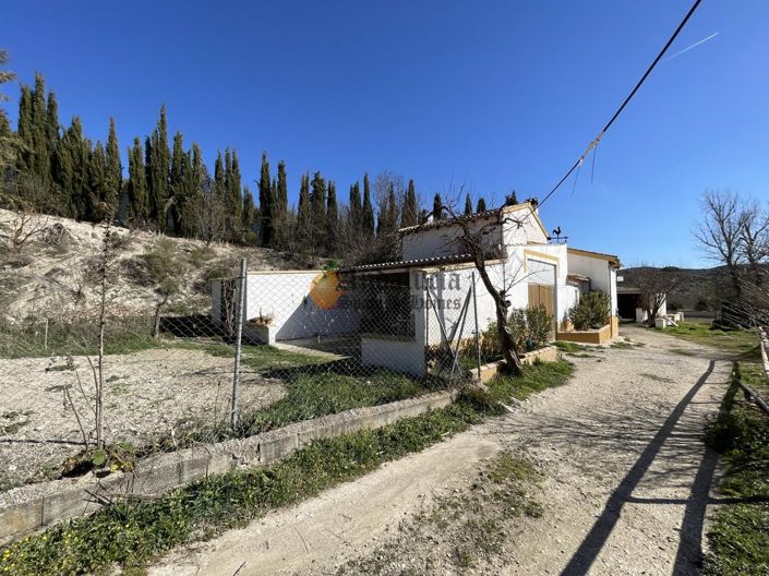 Image No.38-7 Bed Property for sale