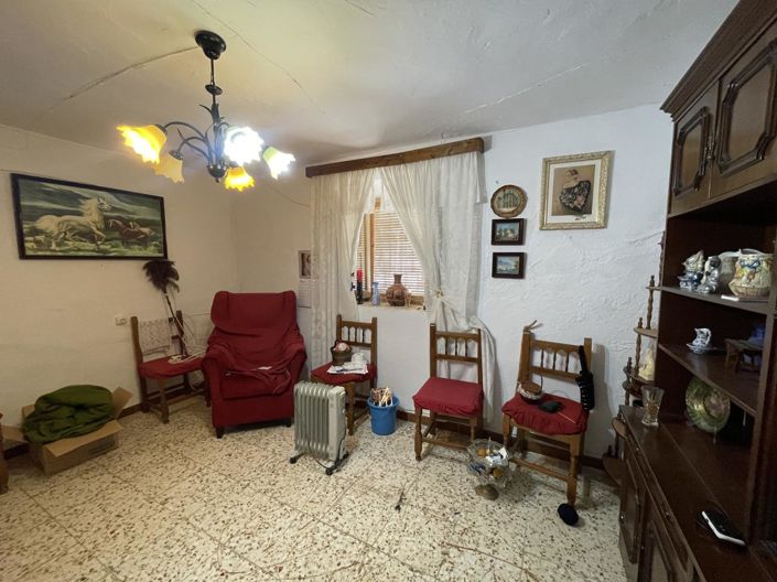 Image No.6-5 Bed Property for sale