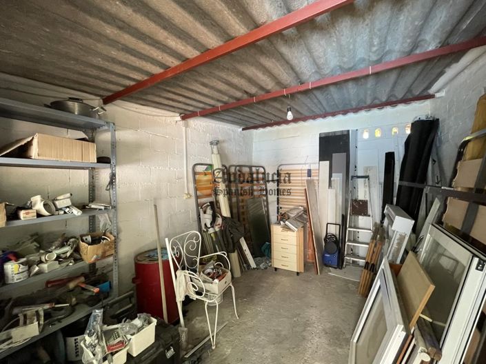 Image No.37-4 Bed Property for sale