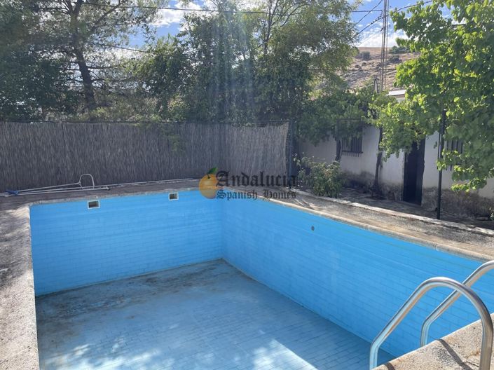 Image No.5-4 Bed Property for sale