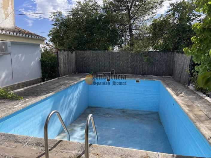 Image No.41-4 Bed Property for sale