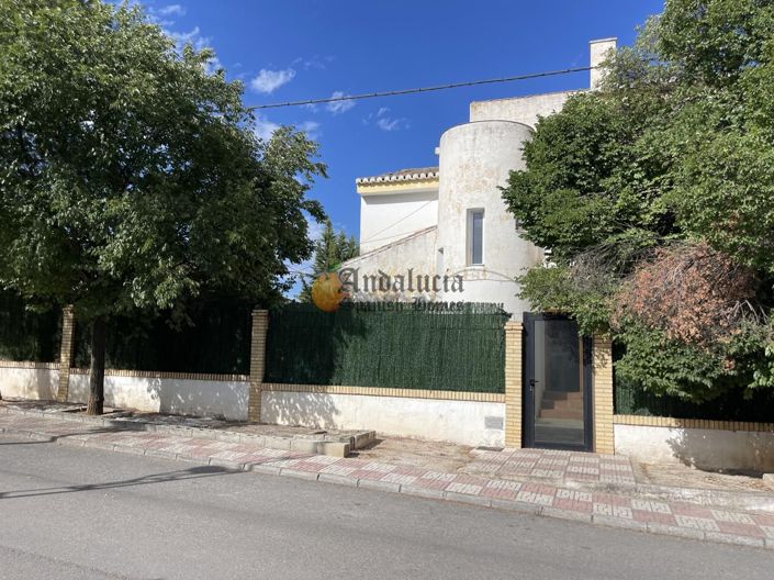 Image No.46-4 Bed Property for sale