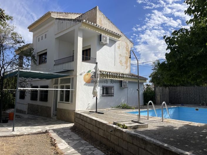 Image No.48-4 Bed Property for sale