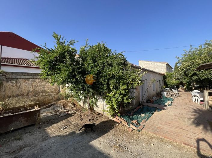 Image No.42-5 Bed Property for sale