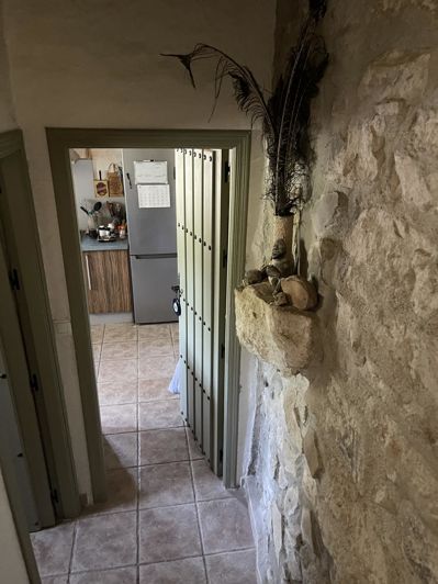 Image No.16-3 Bed Property for sale