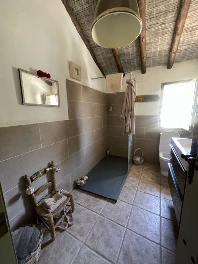 Image No.36-3 Bed Property for sale