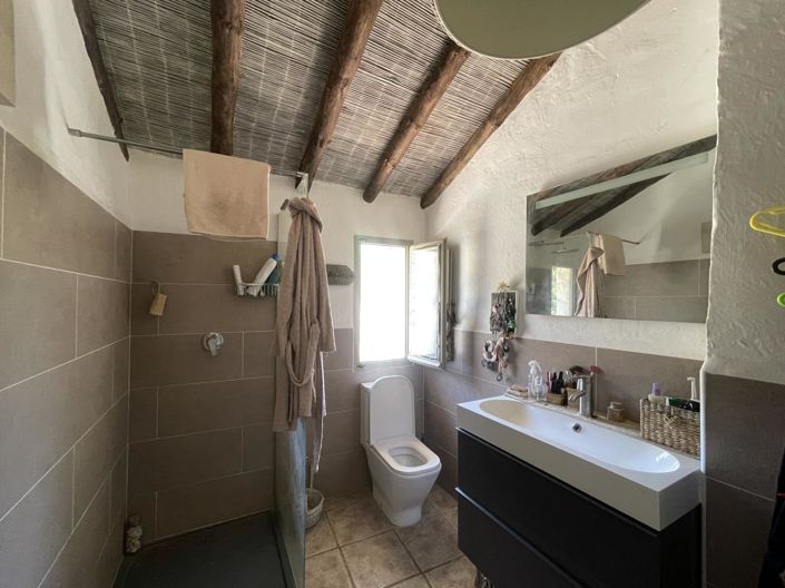 Image No.38-3 Bed Property for sale