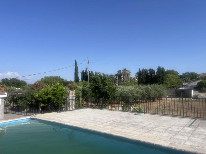 Image No.33-3 Bed Property for sale