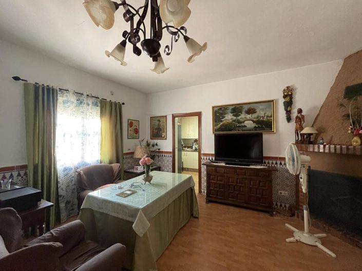 Image No.9-3 Bed Property for sale