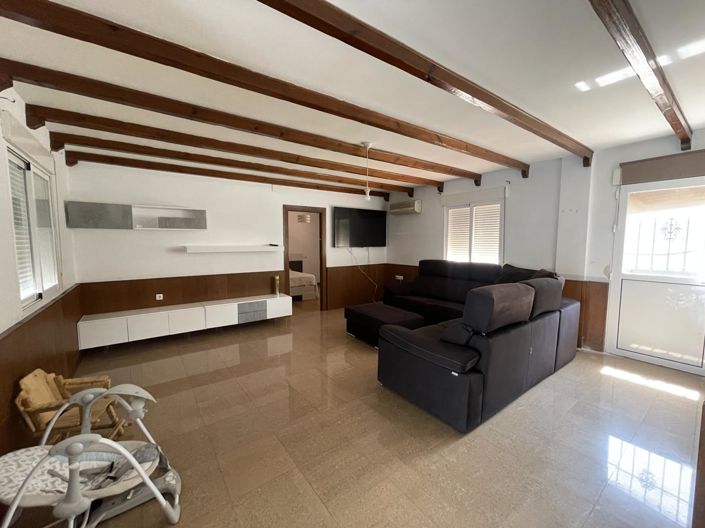 Image No.11-3 Bed Property for sale