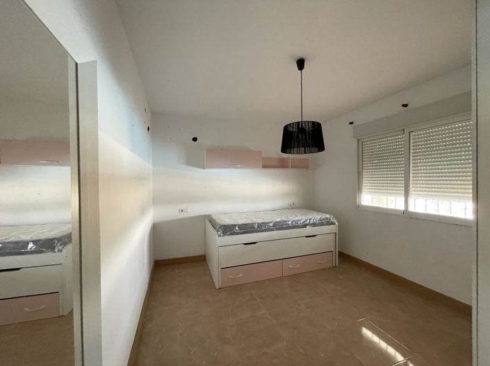 Image No.31-3 Bed Property for sale