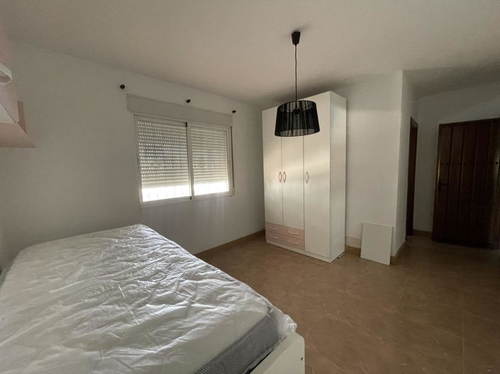 Image No.33-3 Bed Property for sale