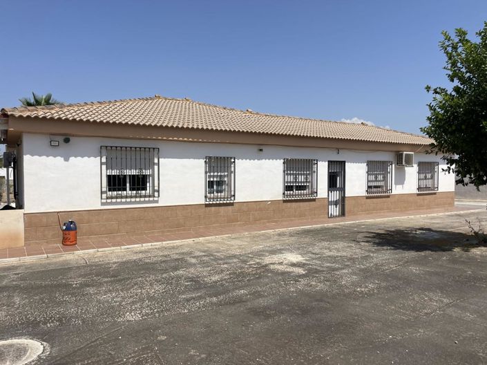 Image No.39-3 Bed Property for sale