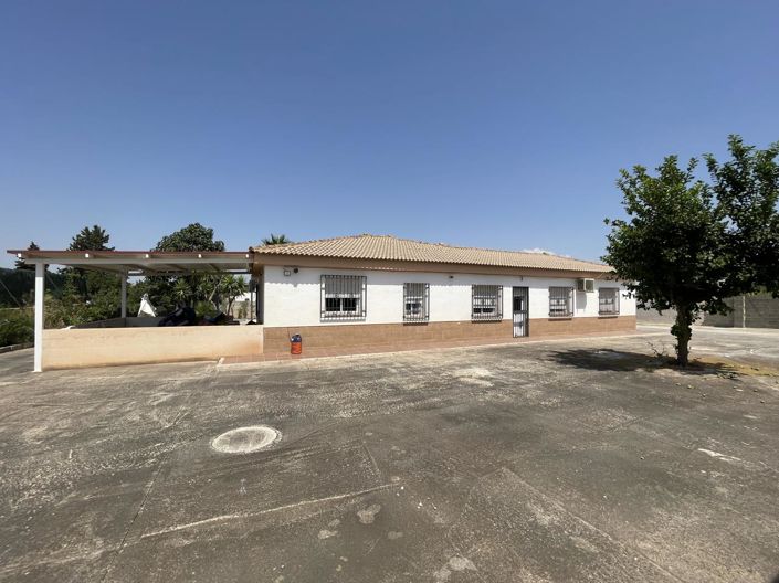 Image No.40-3 Bed Property for sale