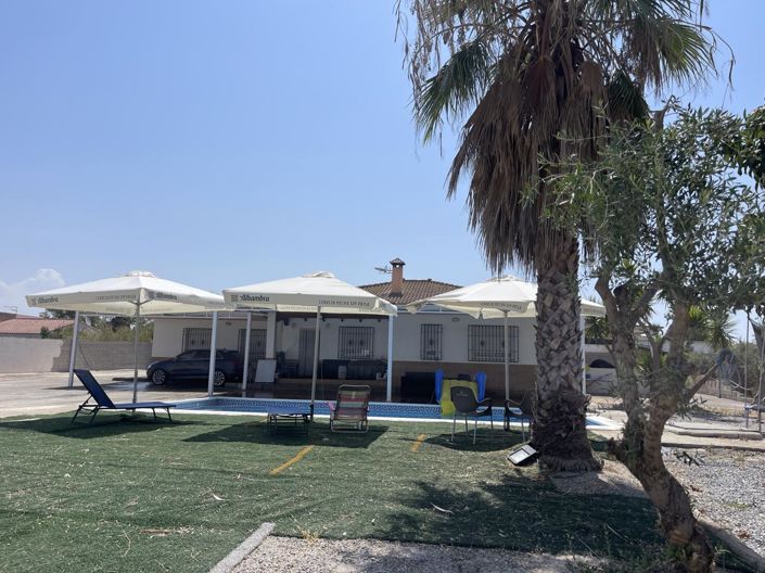 Image No.41-3 Bed Property for sale