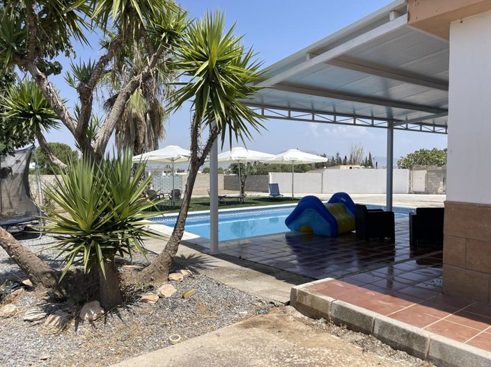 Image No.43-3 Bed Property for sale