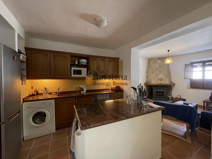 Image No.10-3 Bed Property for sale