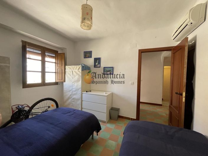 Image No.21-3 Bed Property for sale