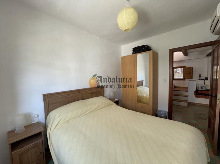 Image No.23-3 Bed Property for sale