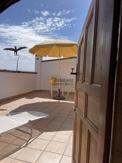 Image No.30-3 Bed Property for sale