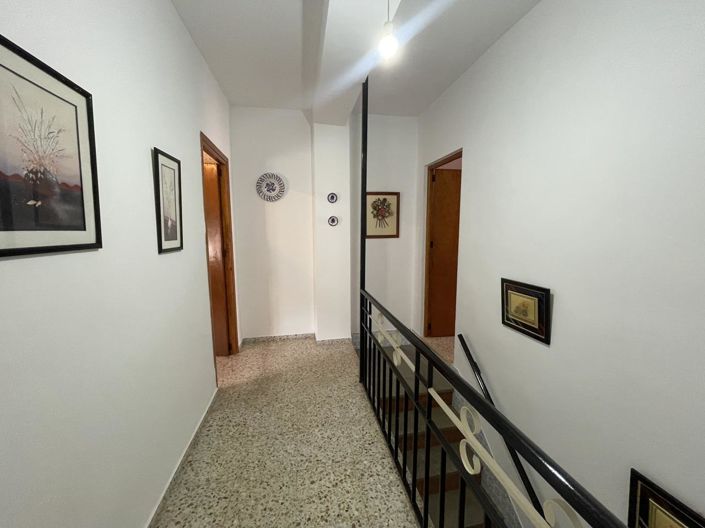 Image No.23-5 Bed Property for sale