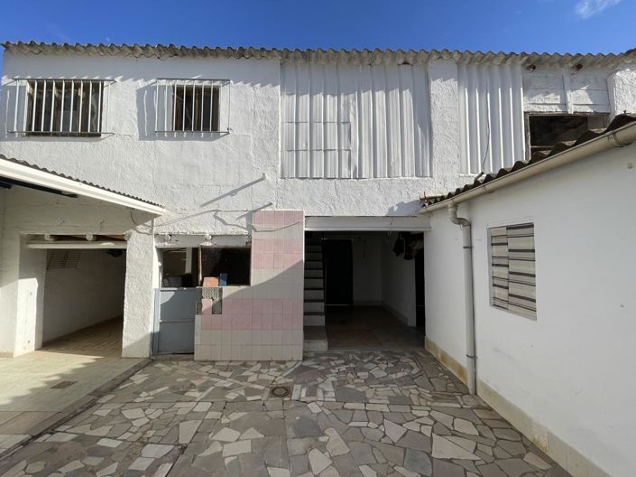 Image No.37-5 Bed Property for sale