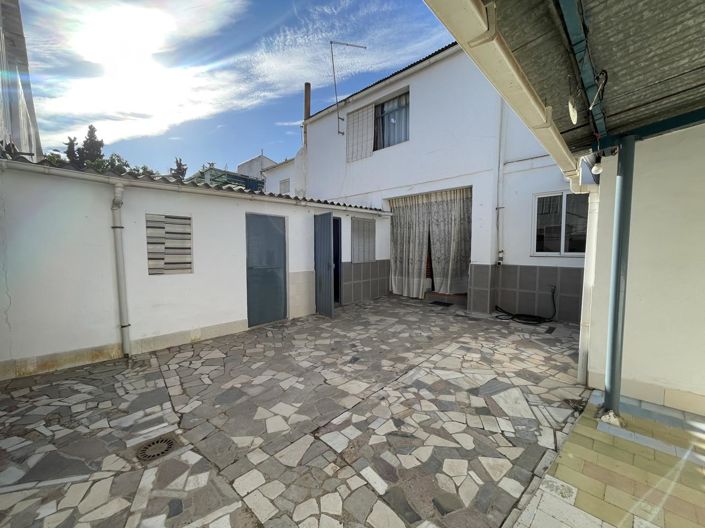 Image No.43-5 Bed Property for sale