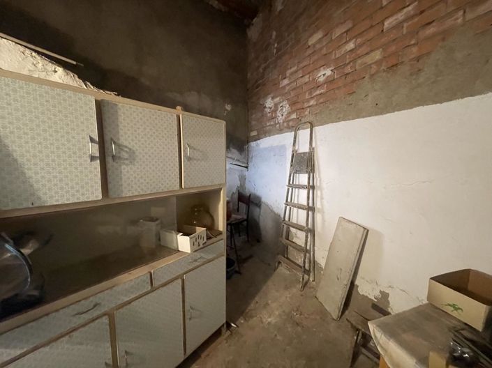 Image No.19-4 Bed Property for sale