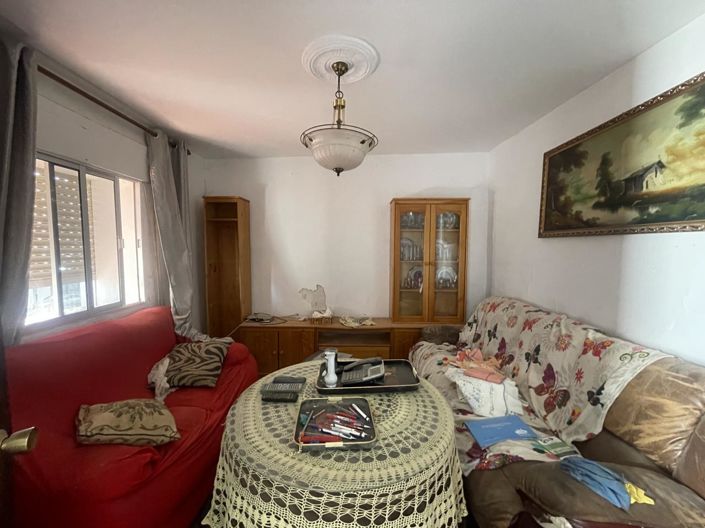 Image No.5-4 Bed Property for sale