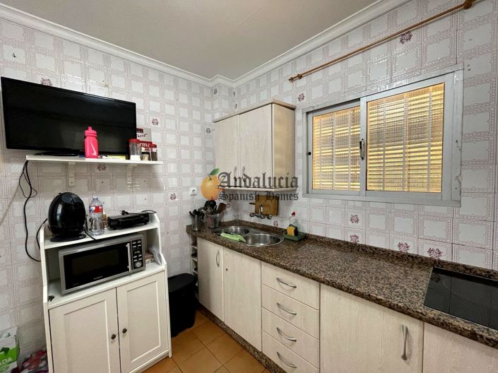 Image No.14-3 Bed Property for sale