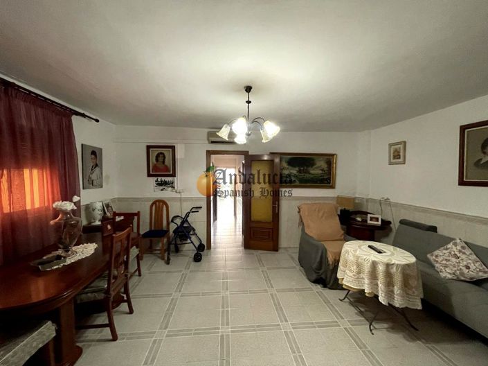 Image No.20-3 Bed Property for sale