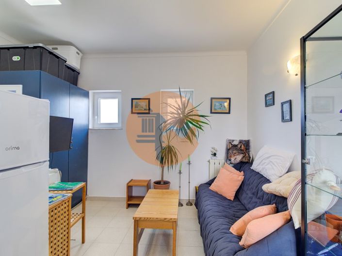 Image No.30-6 Bed House for sale