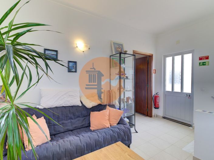 Image No.31-6 Bed House for sale