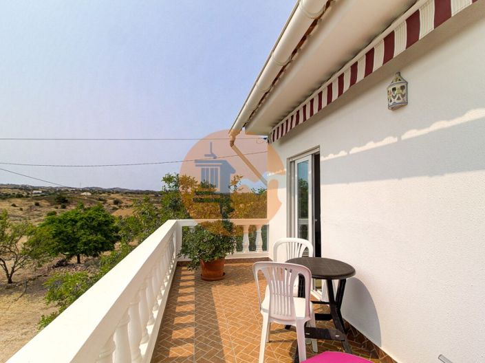 Image No.56-6 Bed House for sale