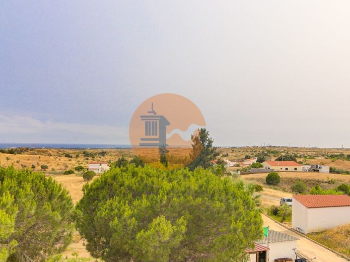 Image No.60-6 Bed House for sale