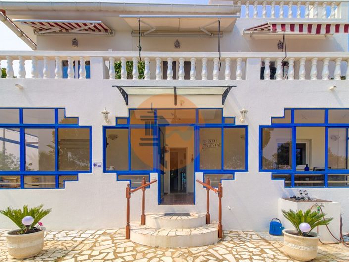 Image No.10-6 Bed House for sale