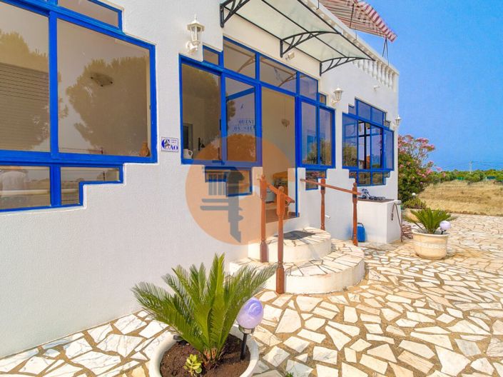 Image No.11-6 Bed House for sale