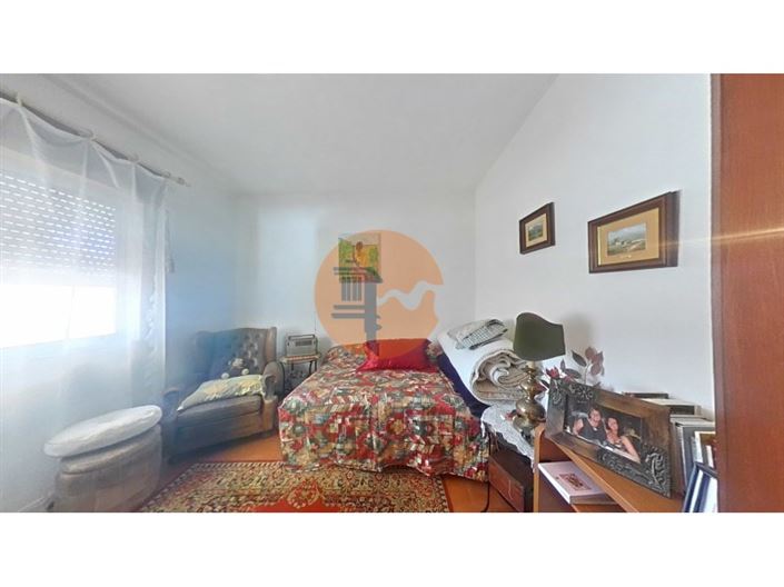 Image No.18-2 Bed House for sale